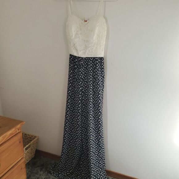 Candies Jumpsuit - Picture 7 of 7